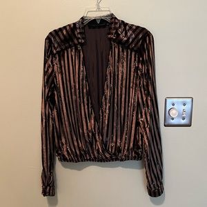 House of Harlow x Resolve long sleeve top. In pristine condition, like new!